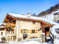 nice and nifty French Alps - Chalet Le Passeu luxury apartment