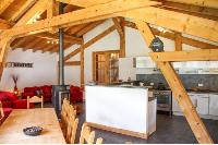 warm and welcoming French Alps - Chalet Le Passeu luxury apartment