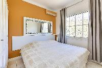 warm walls of Cannes - Palm Spring Villa luxury apartment