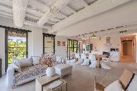 La Bastide des Jardins, provencal elegance close to the village