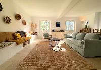Charming villa with pool in the heart of the Alpilles