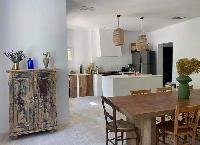 Charming villa with pool in the heart of the Alpilles