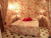 dainty bedroom of Paris - Saint André des Arts 1 luxury apartment