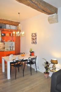 nice dining area in Paris - Saint Paul 3 SP3 luxury apartment