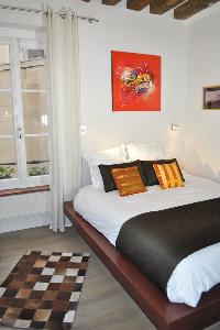 nice bedroom of Paris - Saint Paul 3 SP3 luxury apartment