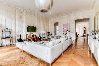 tasteful decorated 4-bedroom Paris luxury apartment with blend of both old and new Parisian style