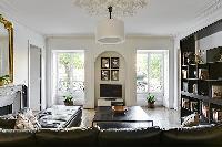 elegant République - Voltaire luxury apartment and holiday home