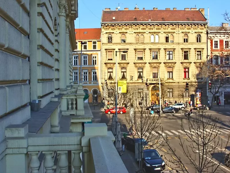 awesome neighborhood of Budapest - Jasmin Premium Apartment luxury holiday home and vacation rental