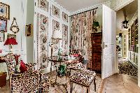 3-bedroom Paris luxury apartment on the 2nd French floor of a private brownstone building with lift