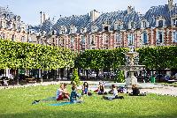 awesome open spaces near Paris - Rue des Filles du Calvaire luxury apartment