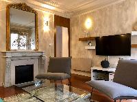 pretty Saint Germain des pres - Abbé Grégoire luxury apartment