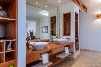 fabulous bathroom in Saint Barth Villa Acamar luxury holiday home, vacation rental