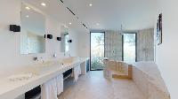 spic-and-span bathroom in Saint Barth Villa Romane luxury holiday home, vacation rental