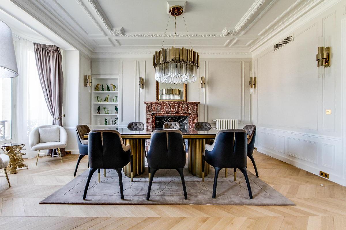 fabulous dining room of Notre Dame - Fleurs luxury apartment