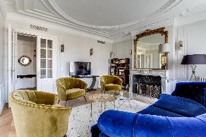 awesome sitting room of Notre Dame - Fleurs luxury apartment