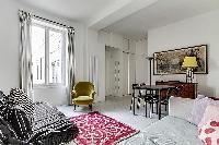 pleasant bedroom in Port Royal - Les Gobelins luxury apartment