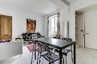 pleasant dining area in Port Royal - Les Gobelins luxury apartment