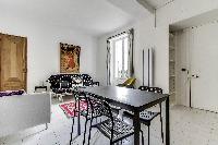 nice dining area in Port Royal - Les Gobelins luxury apartment