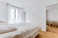 nice and neat bedroom in Trocadero - Longchamps luxury apartment