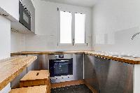 nice kitchen in Trocadero - Longchamps luxury apartment
