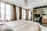 adorable bedroom of Montorgeuil - Argout luxury apartment