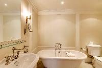 fancy baths in Champs Elysées - Foch III - 3 Bedrooms luxury apartment