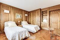 clean and fresh bed sheets in Trocadéro - Poincaré 3 Bedrooms I luxury apartment