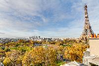 spectacular view of Eiffel tower from a 2-bedroom apartment in Paris