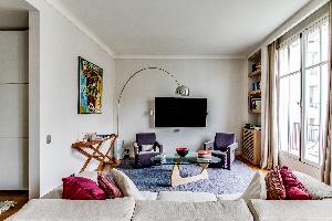 sunny and airy Ternes luxury apartment, vacation rental