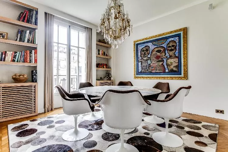 bright and breezy Ternes luxury apartment, vacation rental