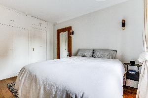 fresh bed sheets in Invalide - Saint Dominique luxury vacation rental