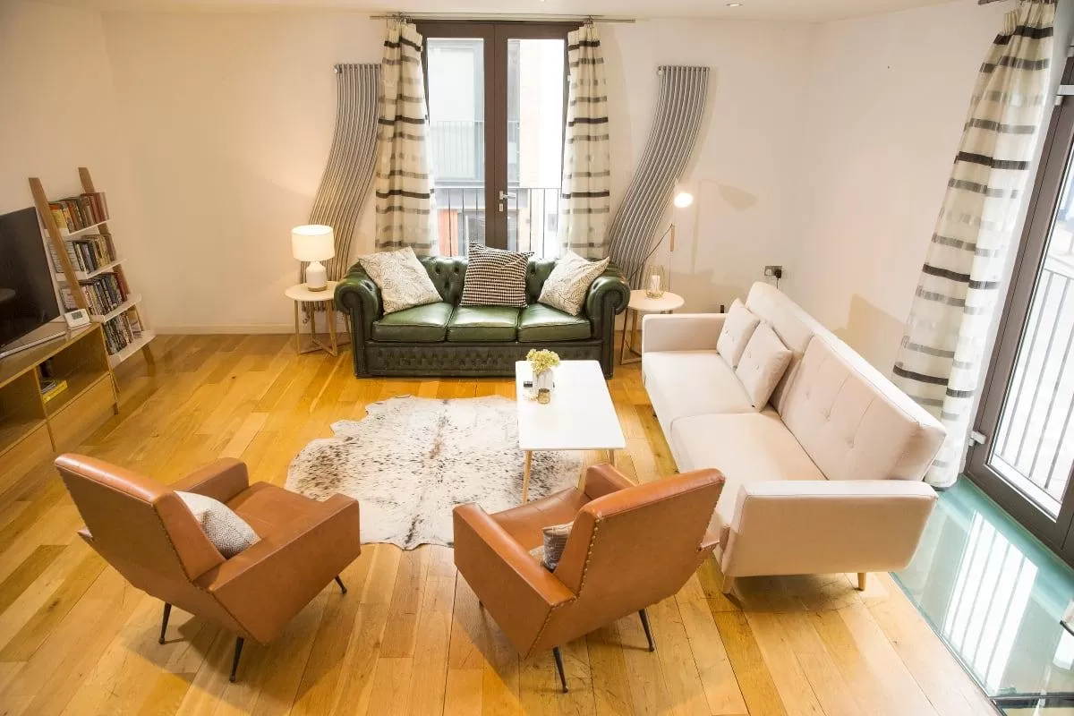 charming Holborn Lights luxury apartment and vacation rental