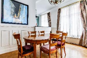 airy and sunny Marais - Francs Bourgeois luxury apartment