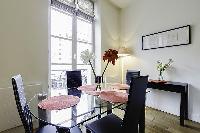 chic and cheerful Saint Germain des Prés - Dragon I luxury apartment