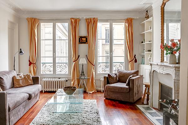 tastefully decorated 3-bedroom Paris luxury apartment