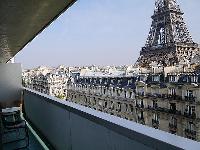 awesome view of the Eiffel Tower from the balcony of Tour Eiffel - Suffren luxury apartment