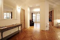 awesome herringbone flooring of Passy - Raynouard II luxury apartment