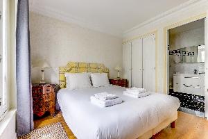 Saint Germain des Prés - Luxembourg Suite 2 Bedrooms
