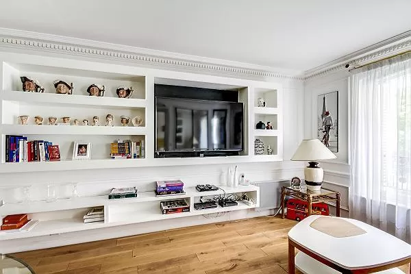 well-appointed Saint Germain des Prés - Luxembourg Suite luxury apartment