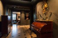 extravagant 3-bedroom Paris luxury apartment