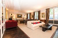 3-bedroom Paris luxury apartment with a beautiful Seine river view, and it is situated almost next t