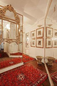 classic studio luxury apartment in Paris
