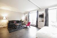 pleasant Trocadero - Sablons luxury apartment and vacation rental