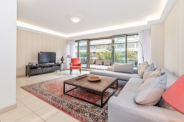 Champs Elysees - Foch 4 bedrooms *