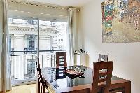 nice dining area in Trocadero - Poincare luxury apartment