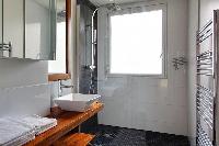 clean lavatory in Trocadero - Poincare luxury apartment