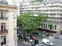 vibrant neighborhood of Trocadero - Poincare luxury apartment