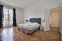 breezy and bright Trocadero - Georges Mandel luxury apartment