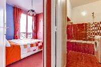 adorable en-suite bathroom of Mouffetard - Carmes luxury apartment