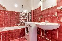 fascinating bathroom with tub in Mouffetard - Carmes luxury apartment